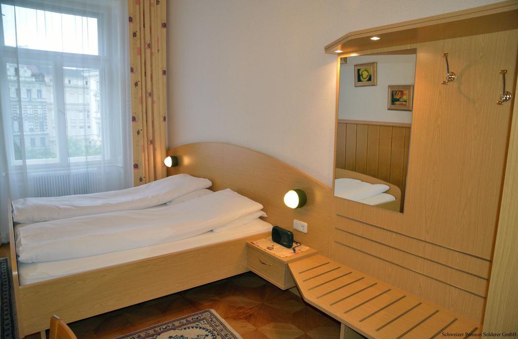 Schweizer Pension Solderer Viena Cameră foto